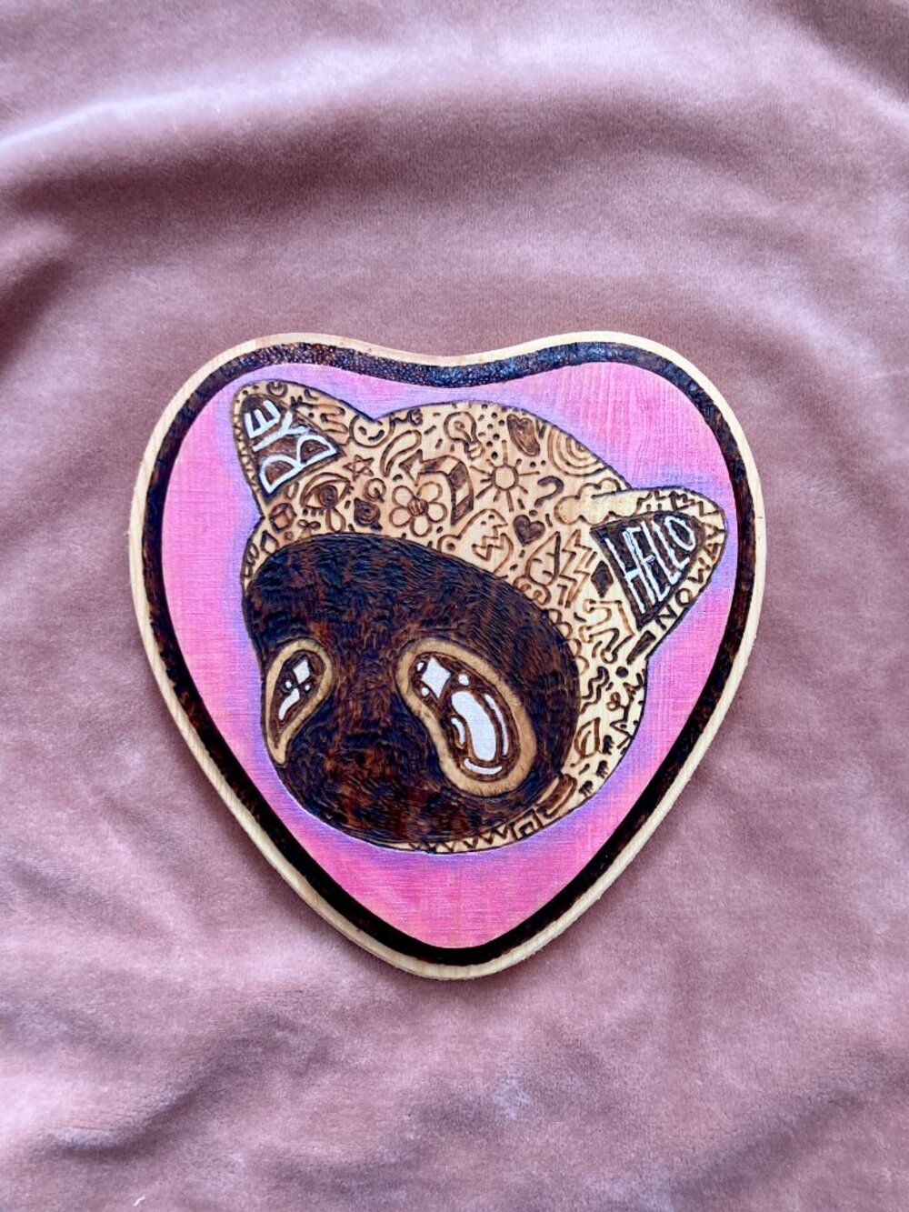 Chibi Cat Woodburning: Heart-Shaped Multimedia Pyrography x Painting Kawaii Art